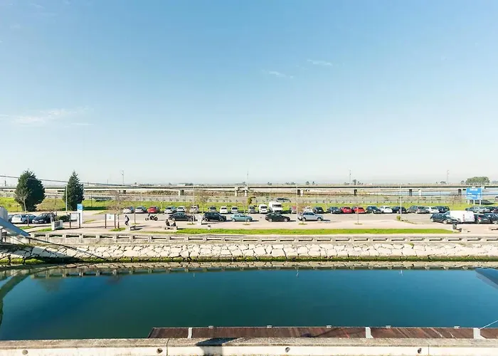 Beira-ria - Vista Canal * أفيرو